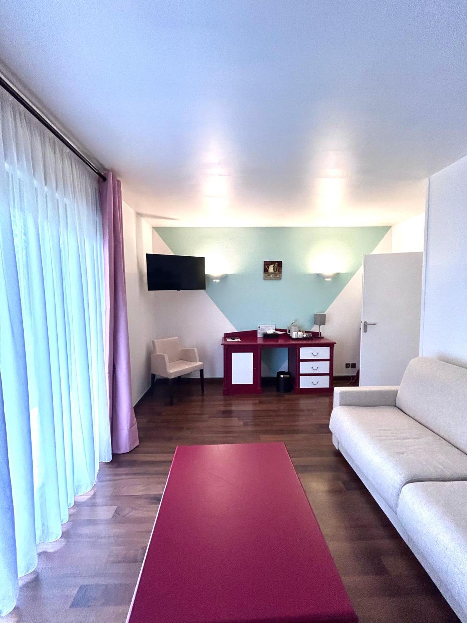 Sure Hotel By Best Western Saint-Quentin Ouest Holnon Exterior foto